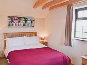1 bedroom, free WiFi, bed sheets - 1 bedroom accommodation in Holywell Bay, near Perranporth (Holywell Bay, near Perranporth)