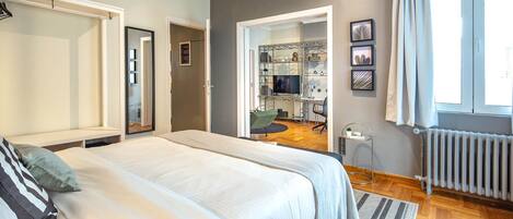 1 bedroom, iron/ironing board, free WiFi