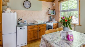Unclassified image, 5 of 20, button - 2 bedroom accommodation in Staithes, near Whitby (Staithes, near Whitby)