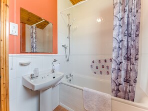 Towels - 2 bedroom accommodation in Staithes, near Whitby (Staithes, near Whitby)
