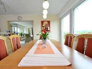 Dining - Lovely Holiday Home in Diemelsee near Ski Area Willingen (Diemelsee)