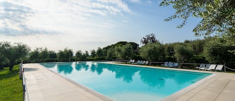 House | Pool | Outdoor pool