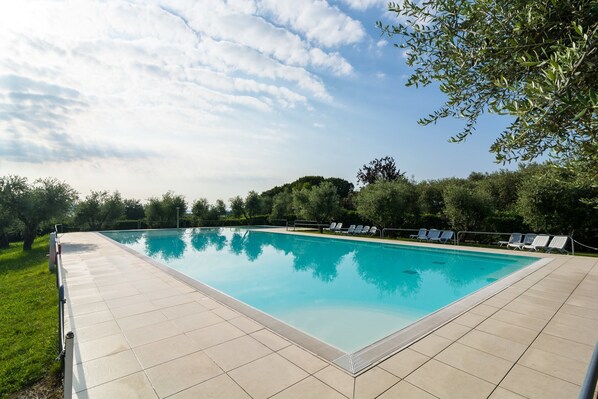 House | Pool