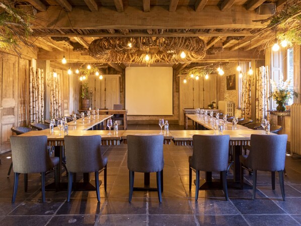 House | Dining