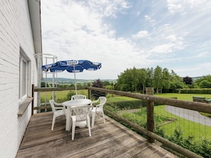 Cottage | Balcony