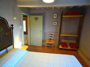 House | 2 bedrooms, individually furnished - Belvilla by OYO Characteristic Tuscan Flat (Bagni di Lucca)