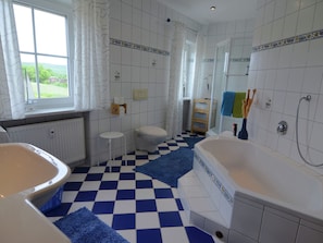 House | Bathroom | Shampoo