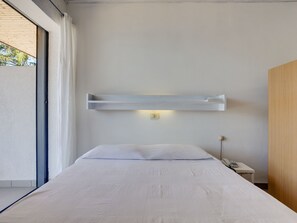 Apartment | 1 bedroom, individually furnished, bed sheets - Belvilla by OYO La Cava - C (Faggeto Lario)