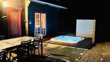 Chalet | Exterior