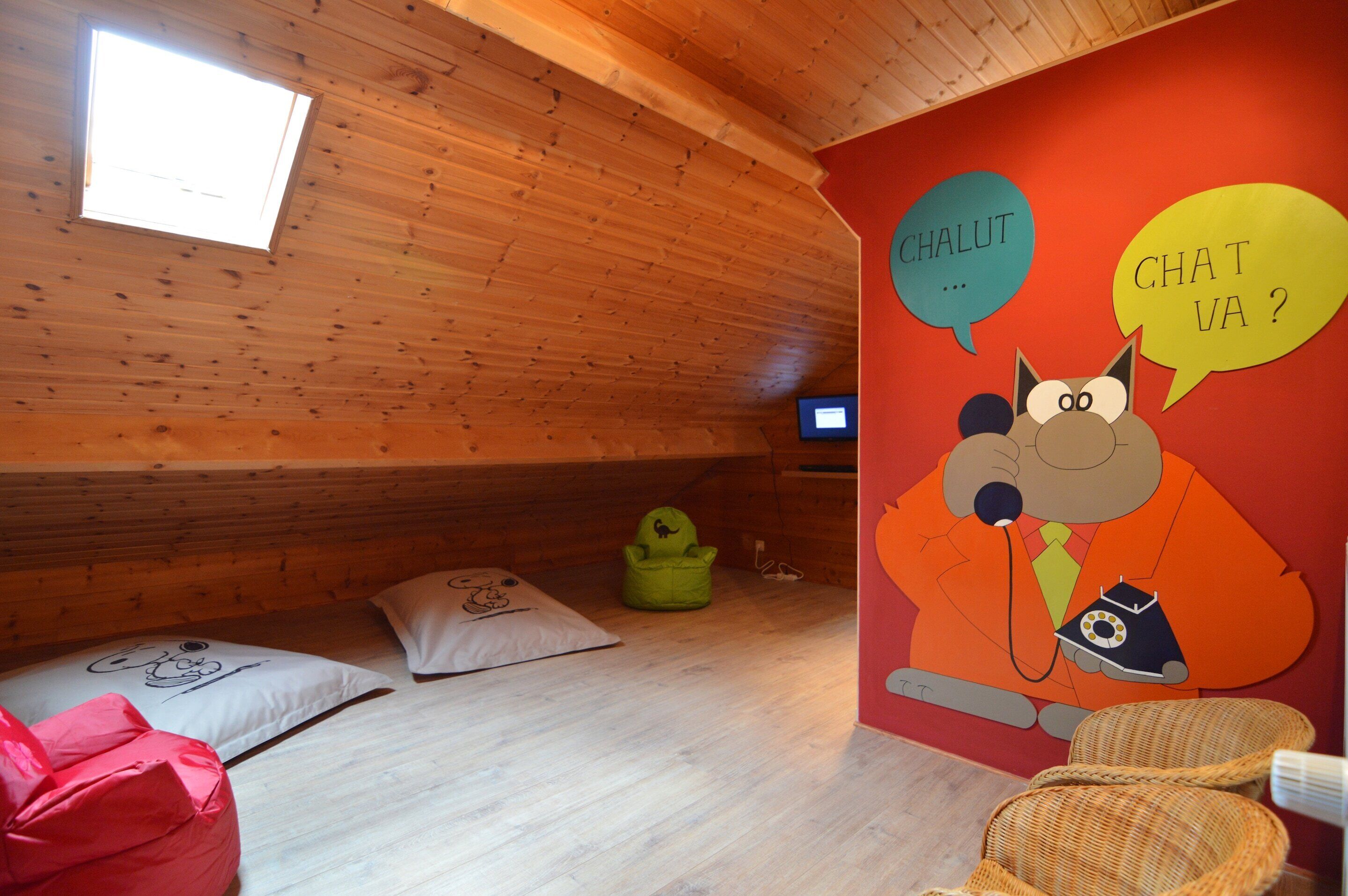 Chalet | Games room