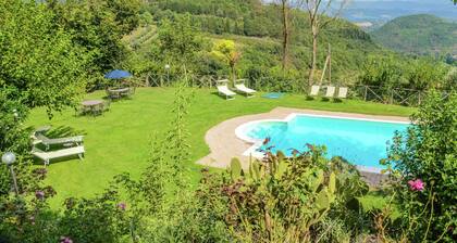 Stunning Holiday Home in Umbria with Hot Tub