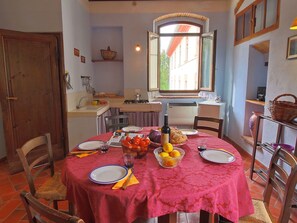 House | Dining - Farmhouse in Umbertide Near Golf Club (Umbertide)
