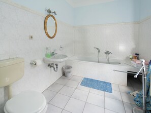 Ferienhaus | Badezimmer