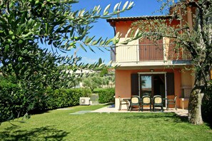 House | Property grounds