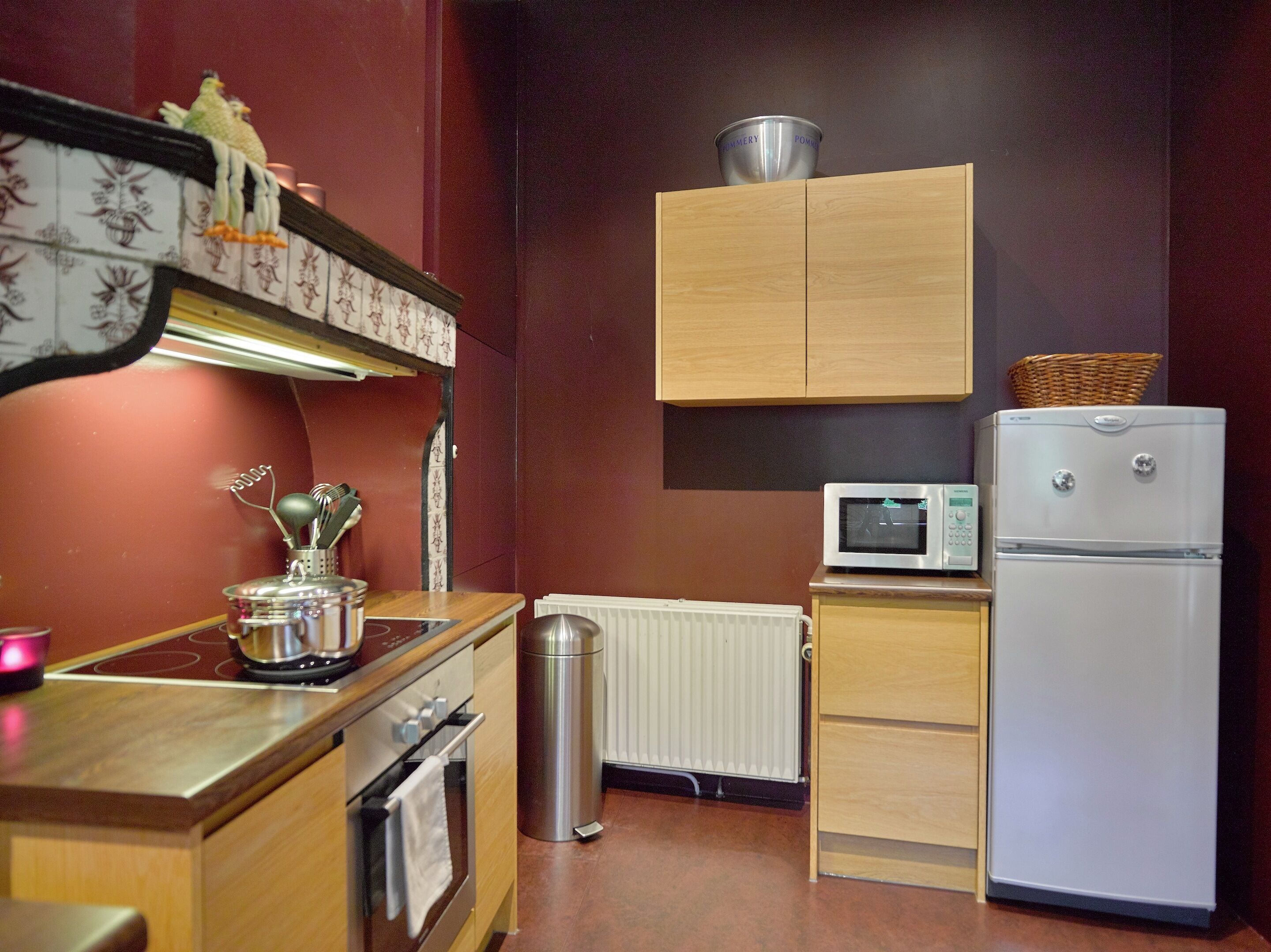 House | Dapur peribadi | Kerusi tinggi 