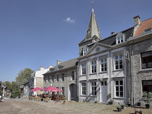 House | Exterior