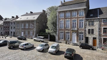 House | Exterior