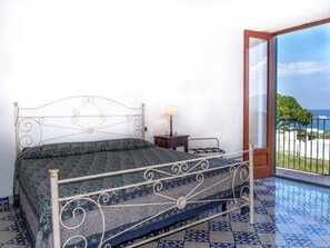 House | 3 bedrooms, individually furnished, WiFi