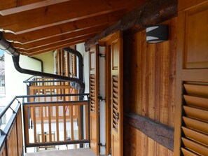 House | Balcony