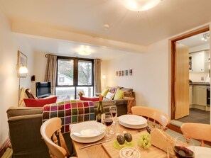 Dining - Plush Apartment in Grasmere District near Grasmere Lake (Ambleside)