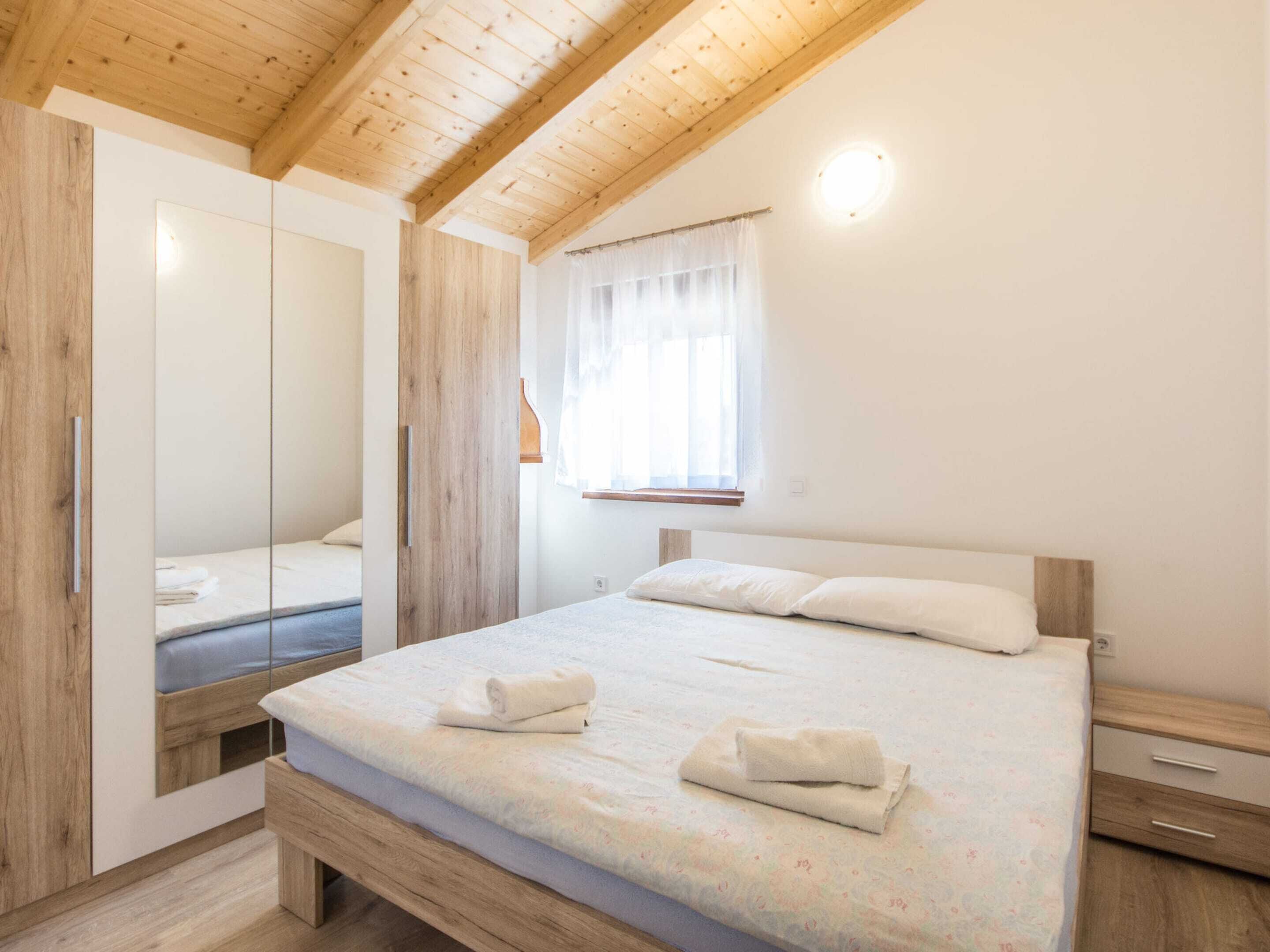 House | 2 bedrooms, individually furnished, bed sheets