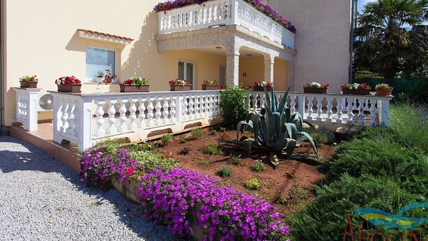 Unclassified image, 1 of 16, button - Spacious Holiday Home in Kremenici With Terrace (Malinska-Dubasnica)