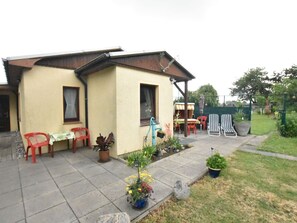 Exterior - Quaint Farmhouse in Kühlungsborn near Beach (Kuehlungsborn)