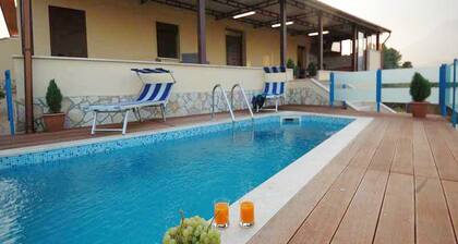 Elegant Holiday Home in Castellammare del Golfo near Beach