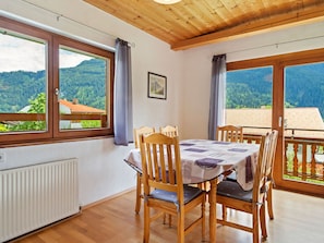 Dining - Simplistic Apartment in Fließ near Gachenblick Mountain (Fliess)