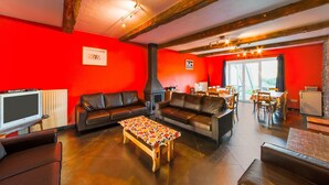 Cottage | Living room - Rustic Estate With Sauna (Nassogne)
