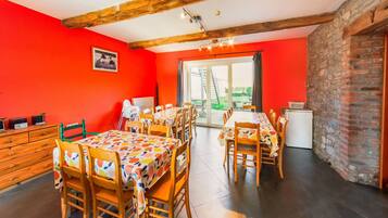 Cottage | Dining