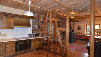 Villa | Eigene Küche | Herdplatte, Hochstuhl