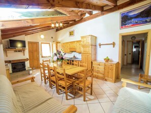 Private kitchen - Apartment With Fireplace (Antey-Saint-Andre)