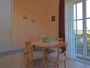 Dining - Simplistic Farmhouse in Brilon-madfeld With Barbecue (Brilon)