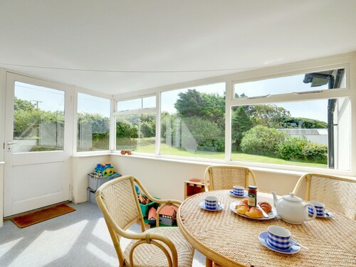 Restful Holiday Home in Morwenstow near Sandymouth Bay Beach
