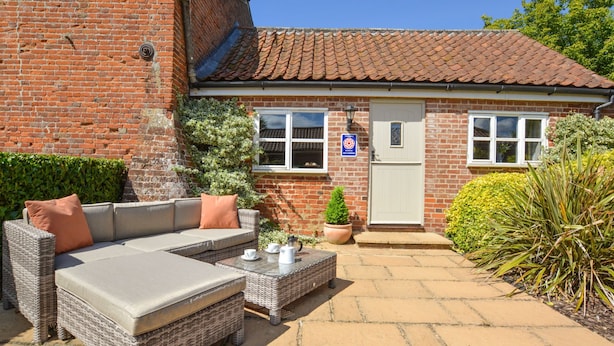 Exterior - Cosy Cottage With Nice Terrace in the Village of Swannington (Norwich)