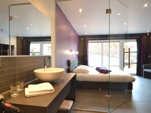 Ferienhaus | Badezimmer | Dusche, Handtücher