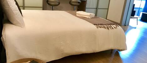 2 室のベッドルーム、アイロン / アイロン台、WiFi、ベッドシーツ