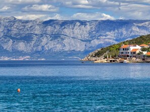Una spiaggia nelle vicinanze