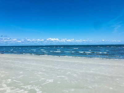 Golf Cart, River and Marsh Views, Oceanfront Community, Beautiful Sunsets