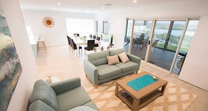 'Serenity' and sweeping Murray River views