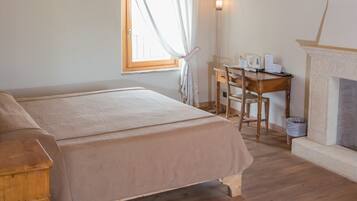 4 Schlafzimmer, Schreibtisch, Bügeleisen/Bügelbrett, kostenloses WLAN