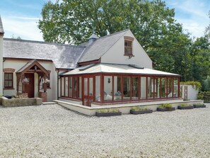 Exterior - 2 bedroom accommodation in Llechryd, near Cardigan (Llechryd, near Cardigan)