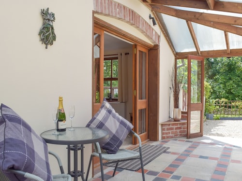2 bedroom accommodation in Llechryd, near Cardigan