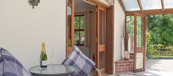 2 bedroom accommodation in Llechryd, near Cardigan