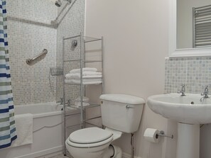 Towels - 1 bedroom accommodation in Bowes, near Barnard Castle (Bowes, near Barnard Castle)