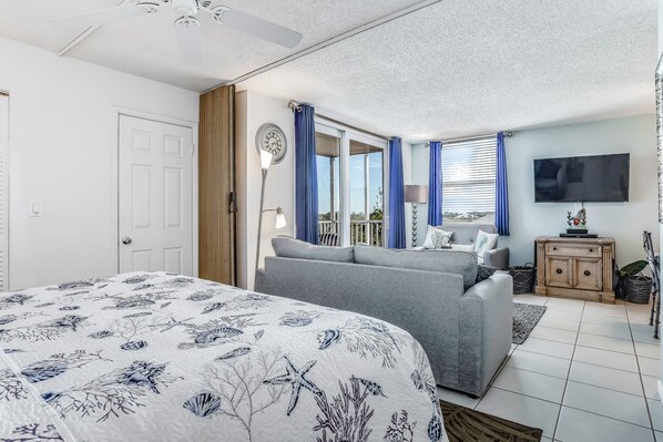 1 bedroom, iron/ironing board, free internet, bed sheets