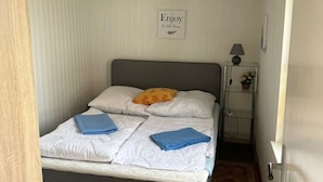 Bungalow | 2 bedrooms, individually furnished, bed sheets - Elementary Bungalow in Damshagen With Football (Damshagen)