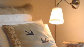 2 bedrooms, individually furnished, bed sheets