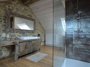 Feriehus | Badeværelse | Bruser